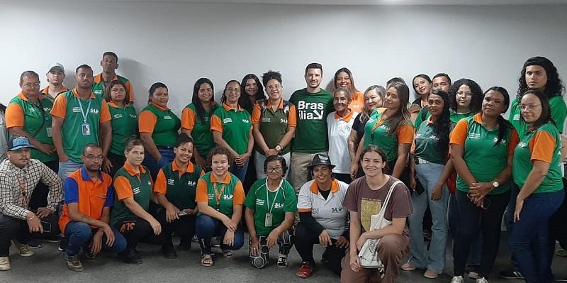 Capa da notícia: SLU promove capacitação para agentes de educação ambiental da coleta seletiva inclusiva